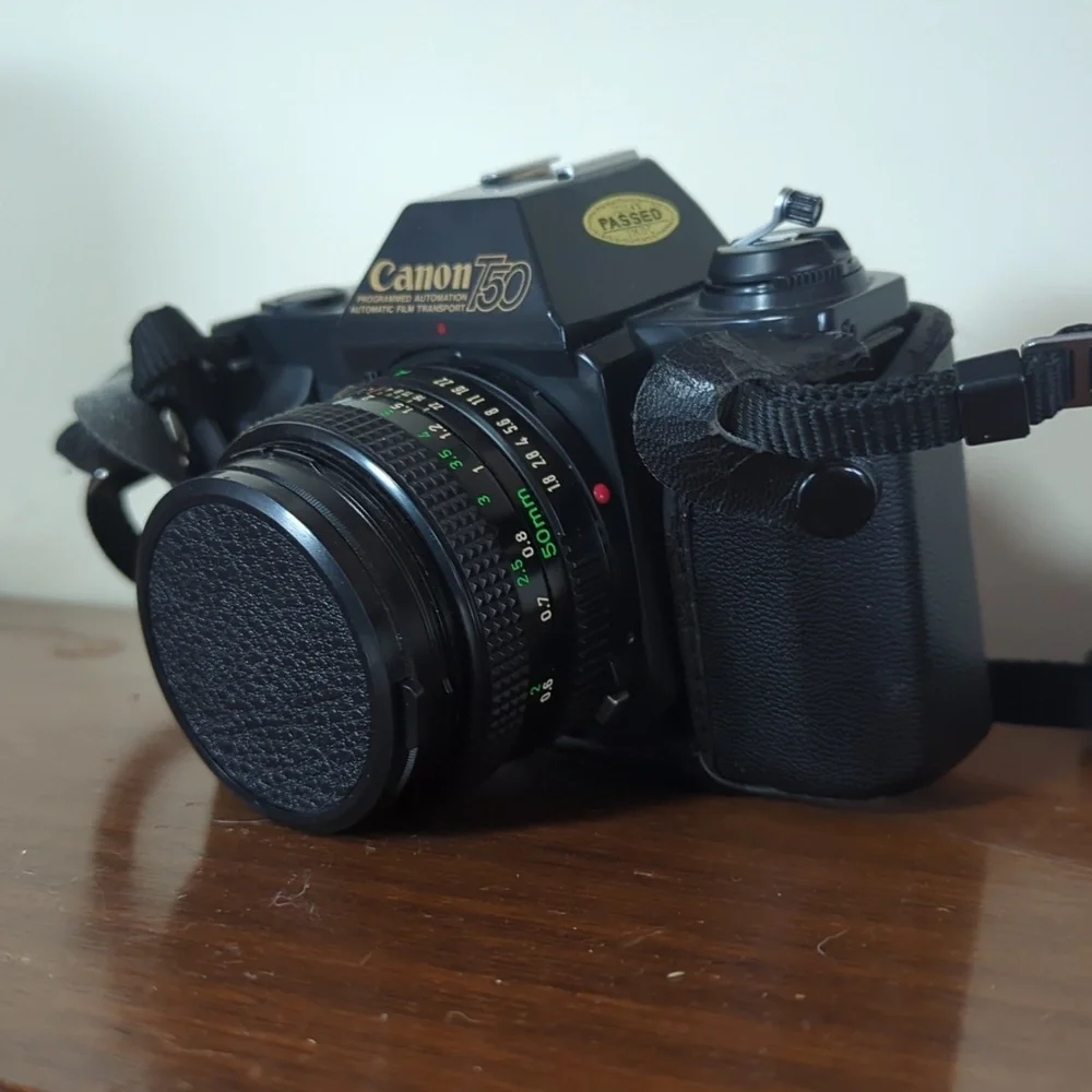 Vintage Canon T50 35mm SLR with Flash and Carrying Case